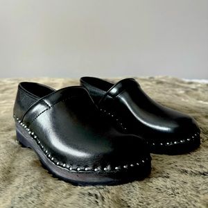 Troentorps: Swedish leather clogs: like new!